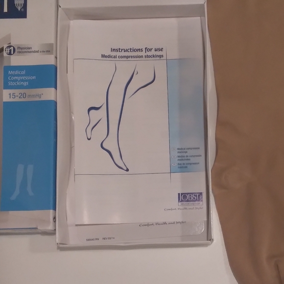 Jobst Opaque Medical Compression Stockings 15-20 mmHg Small Knee High - Picture 3 of 9